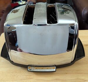 Vintage Sunbeam Radiant Control Toaster Model AT-W Chrome Made in USA Parts Only